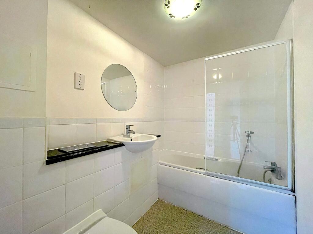 Bathroom (1)
