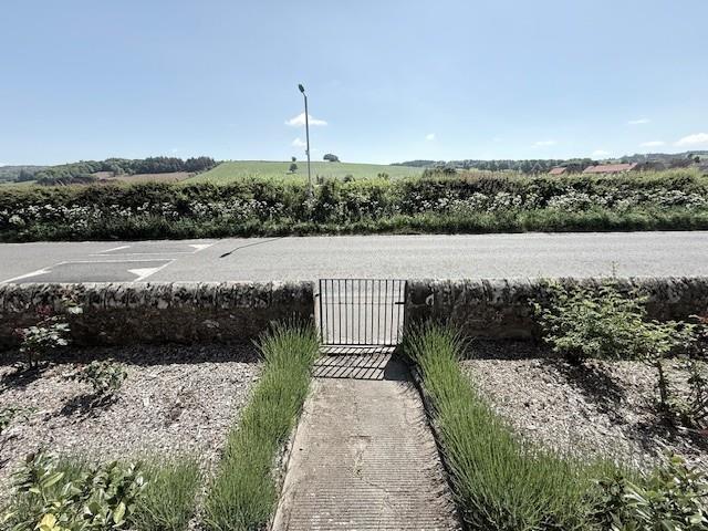 24R20.jpg