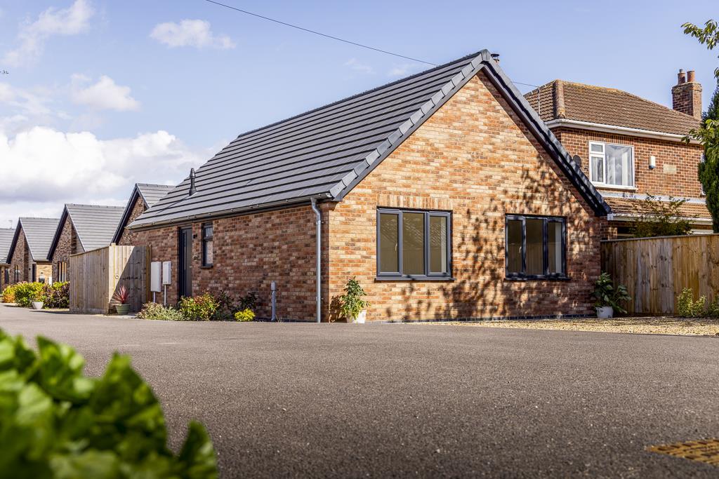 2 Burgess Court (Donnington)-5.jpg