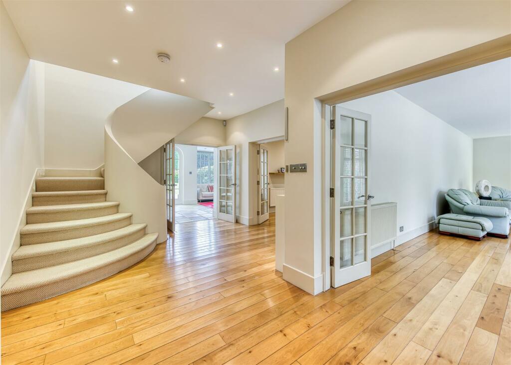 14 Wergs Hall Road-hall1.jpg