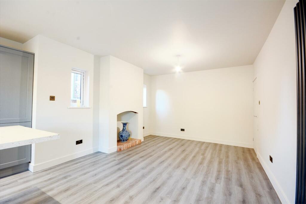 Dining/Living Kitchen