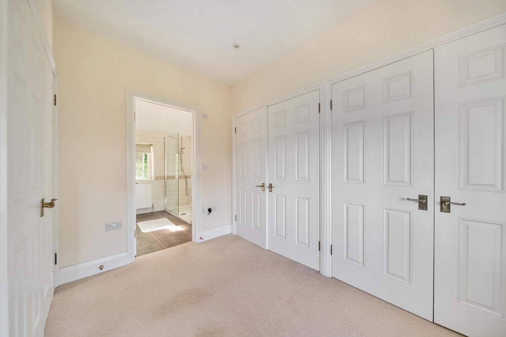 Walk In Wardrobe