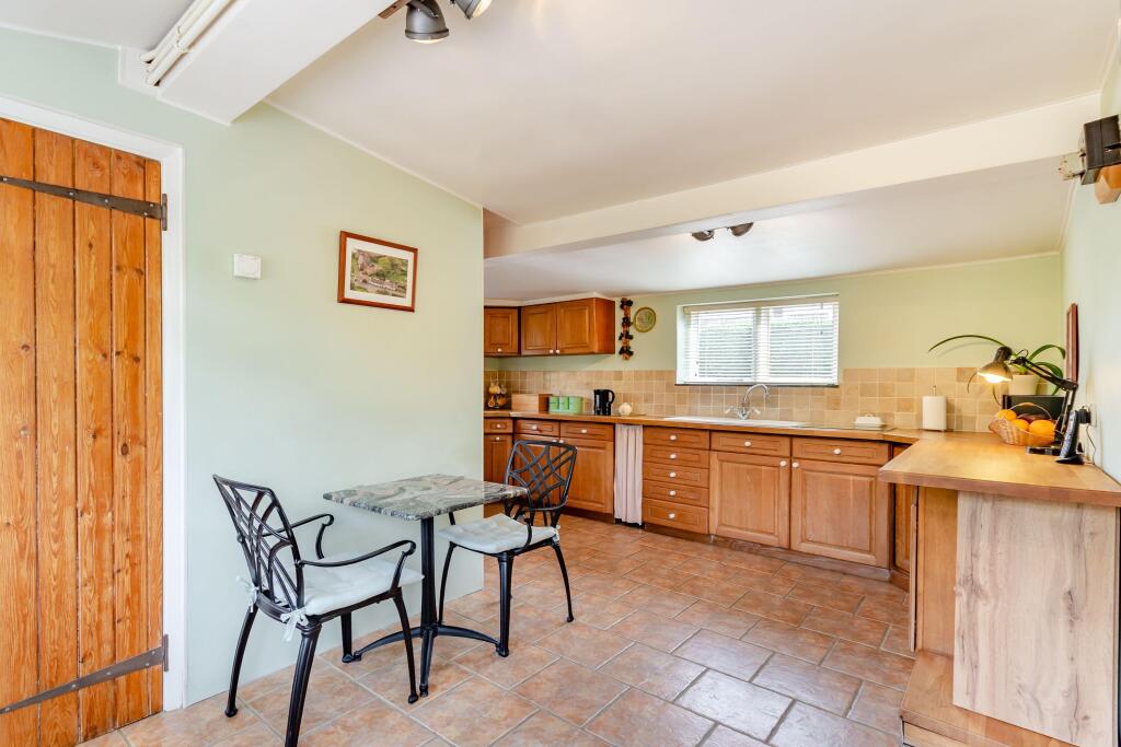 6 Dickmans Lane, Melton Mowbray, Leicestershire, LE14 4BG