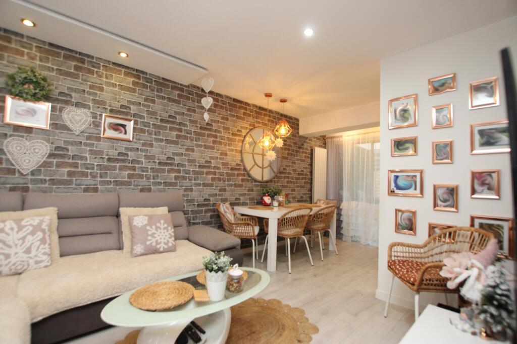 Alice Gardens, Kettering, NN16