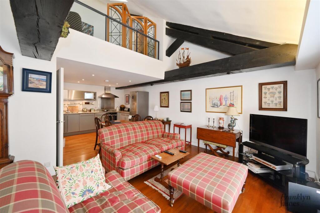 The-Listed-Building (1).JPG