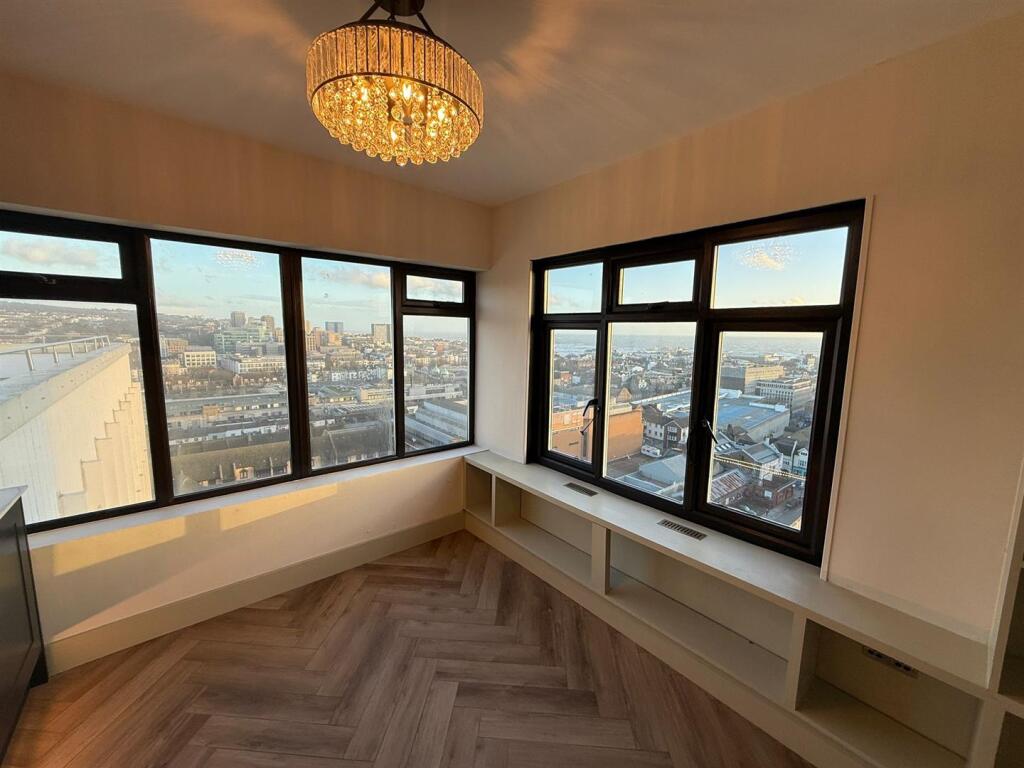 WhatsApp Image 2025-01-28 at 14.55.15 (1).jpeg