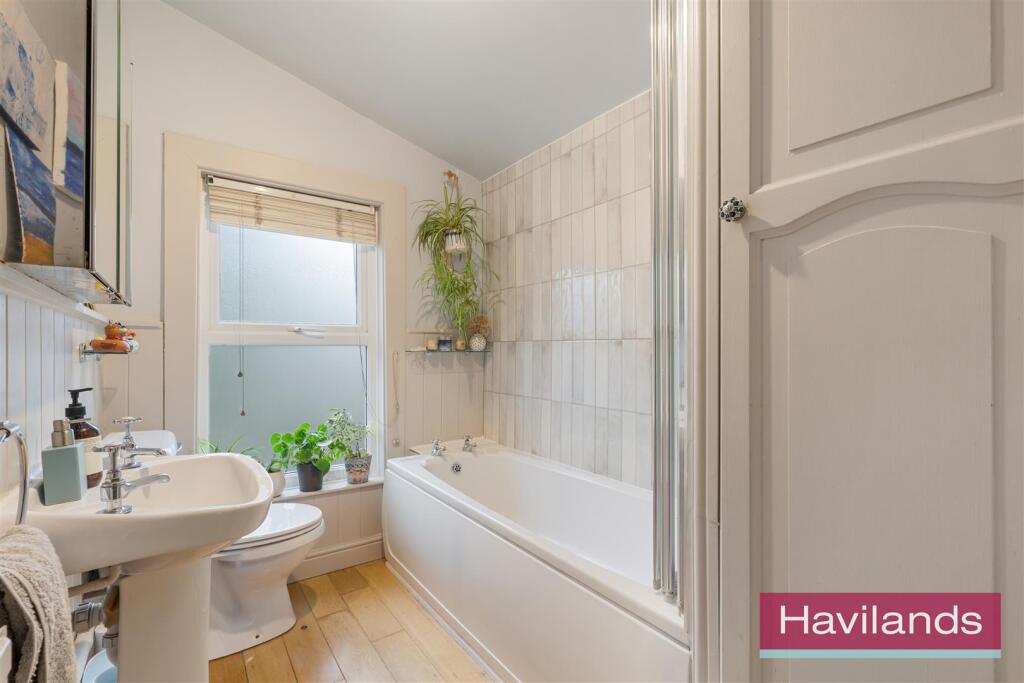 Eversley Park Road-2.jpg