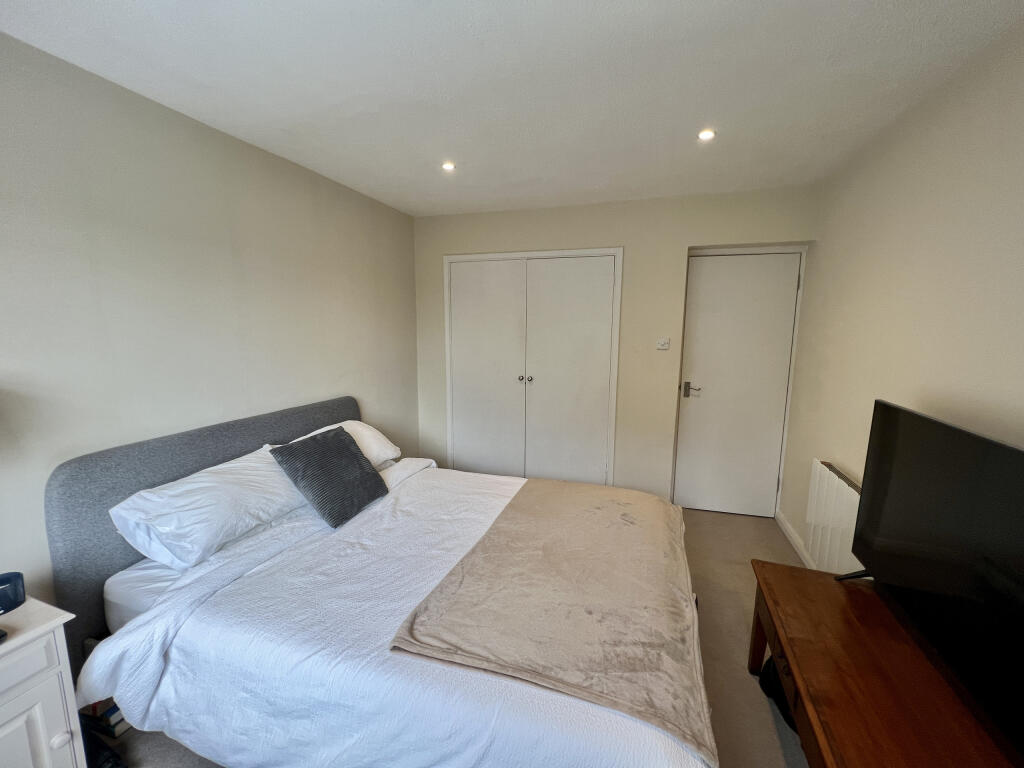 Bedroom Alt.JPG