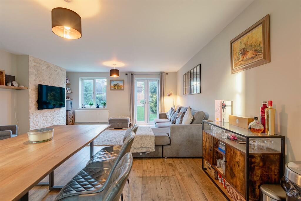 Living/Dining Room