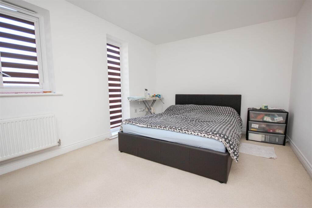 bed 2.JPG