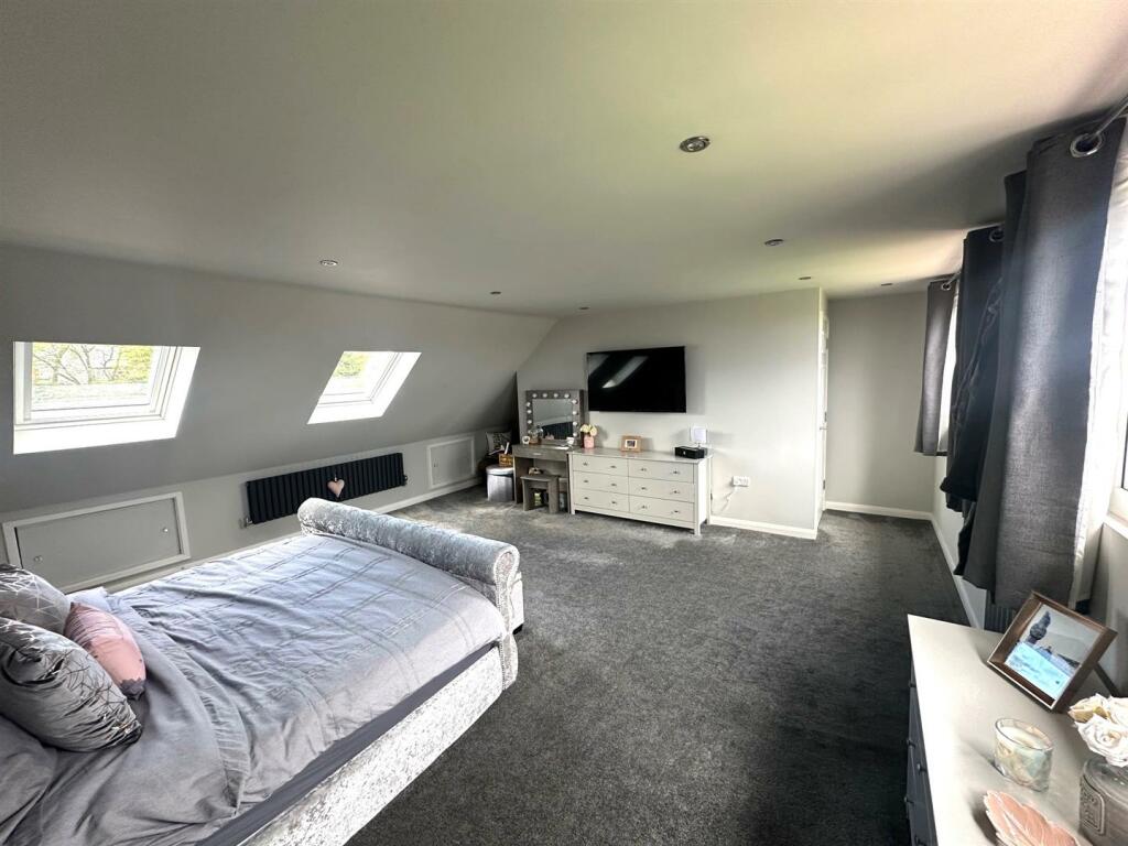 bed 1 3.jpg