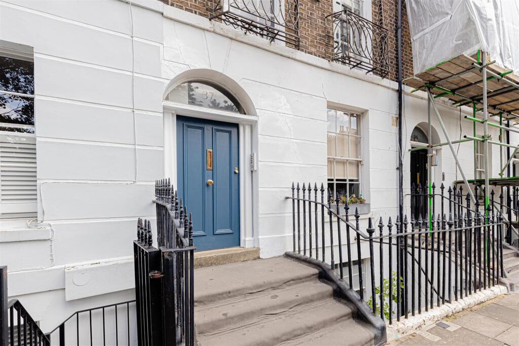 Claremont Square (1).jpg