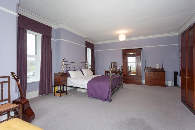 BEDROOM 1 FRONT