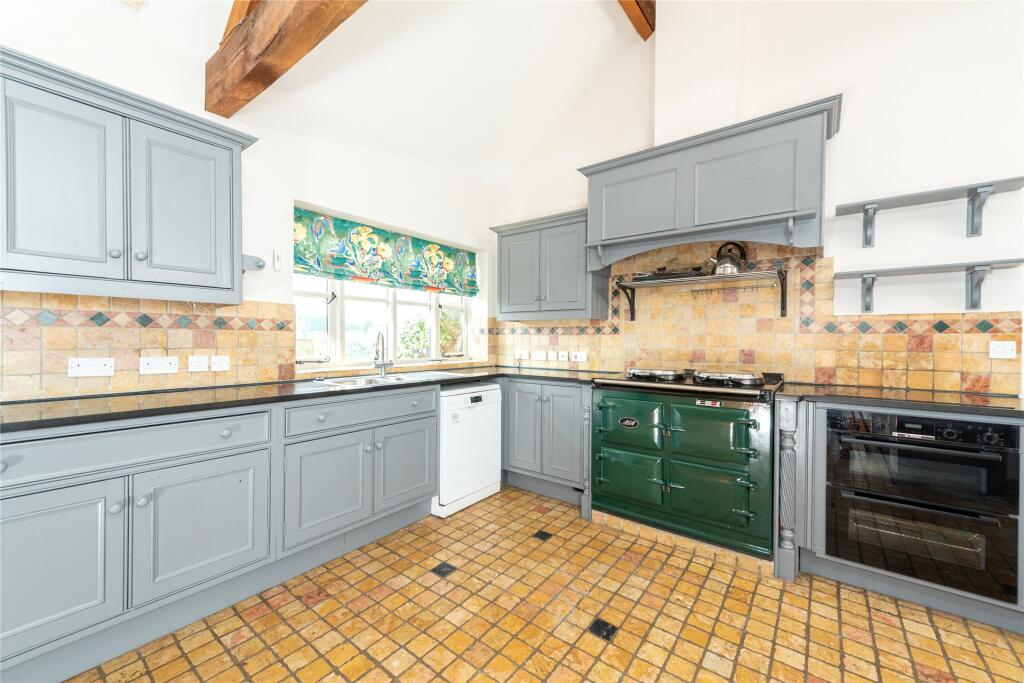 Kitchen/Breakfast