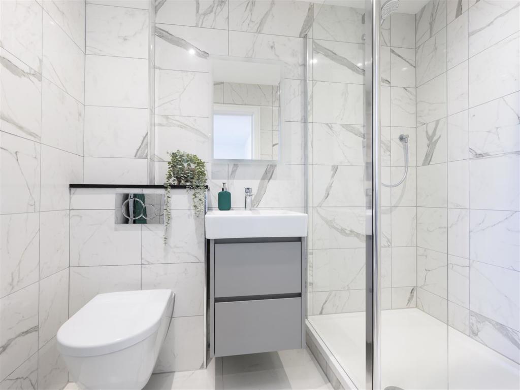 Ensuite.jpg