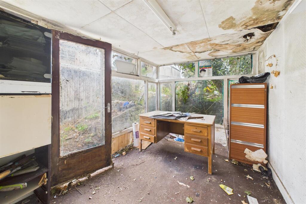 150, East Reach Taunton, Somerset, TA1 3HT | Holli