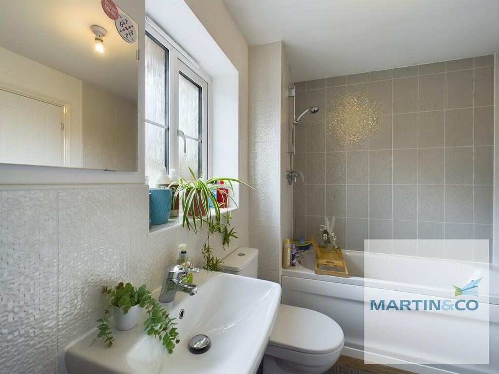 CAM03663G0-PR0012...