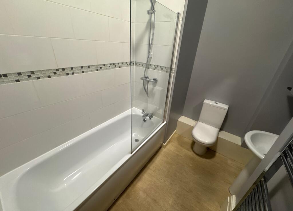 GFF124CothamBrow-Bathroom-14877274-60-0