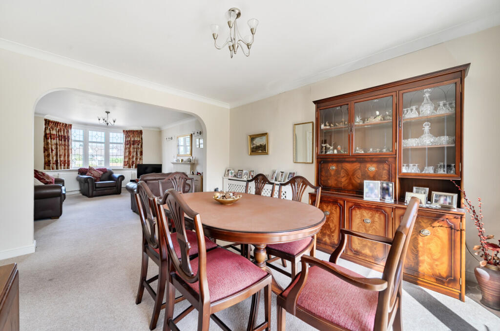 1349721-3-68c2db3...