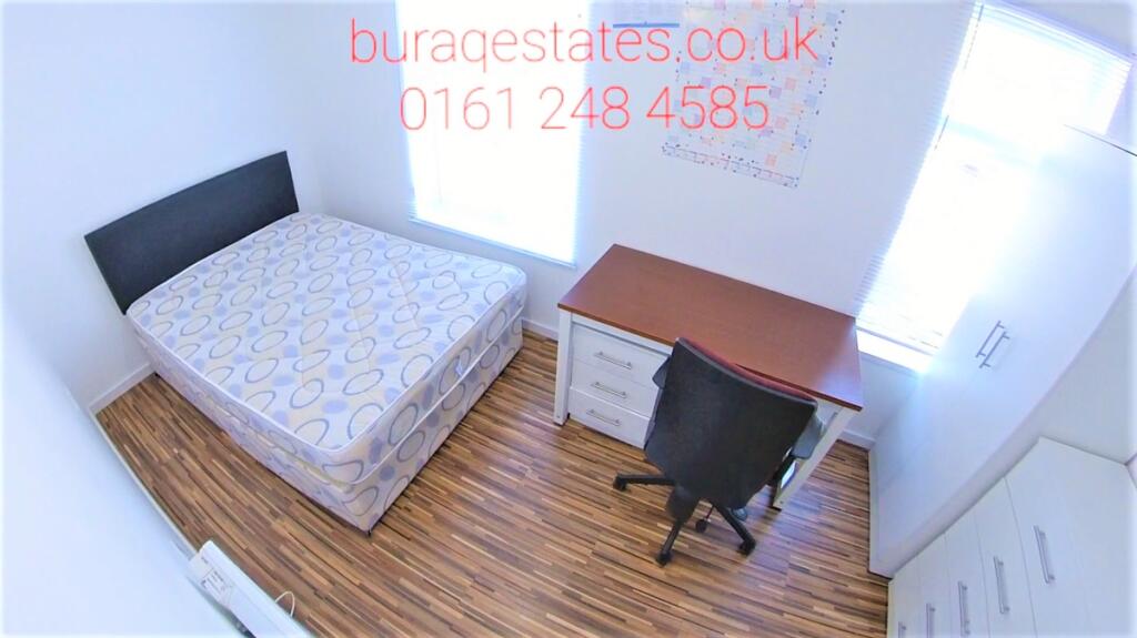 Bright and tidy single bedroom featuring a comf...