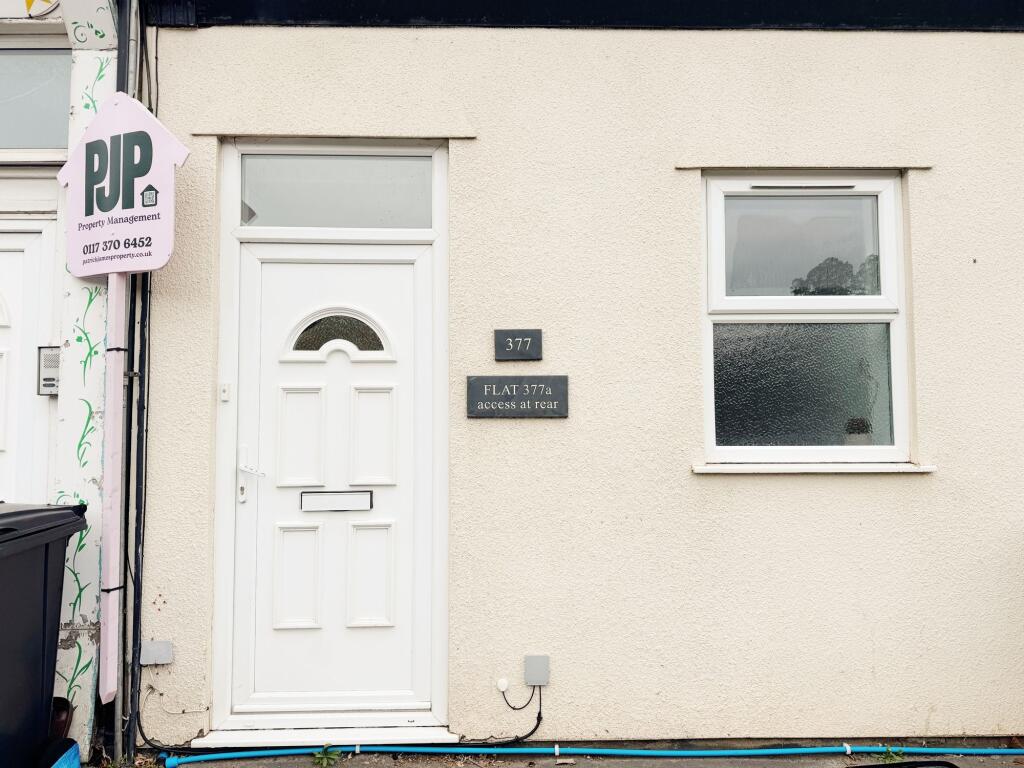 Well-maintained property frontage with a clean ...