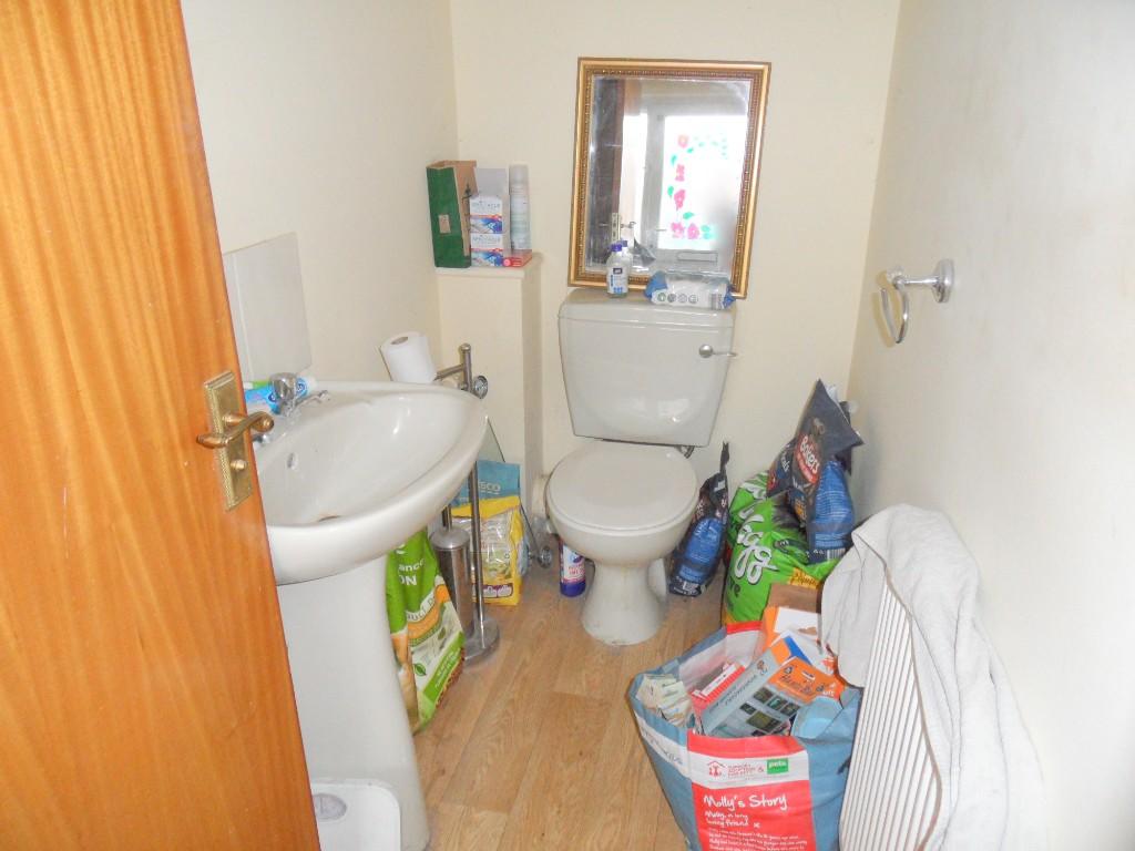 DOWNSTAIRS CLOAKROOM