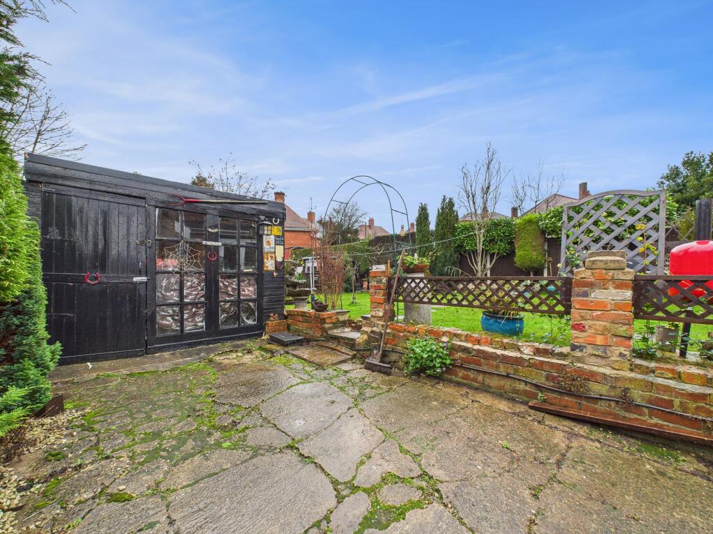Rear Garden and Outbuilding