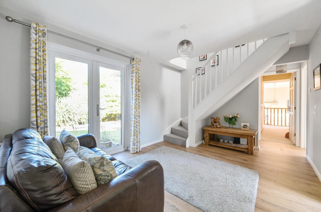 1336309-3-6899b29...