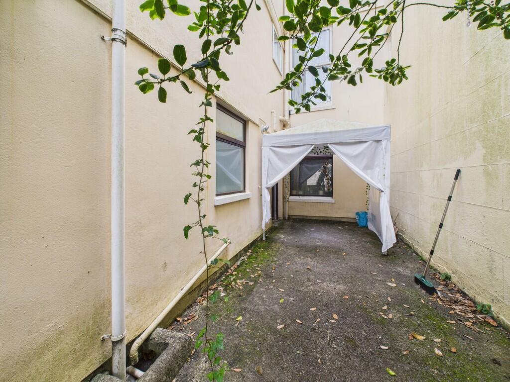 CAM02089G0-PR0527...