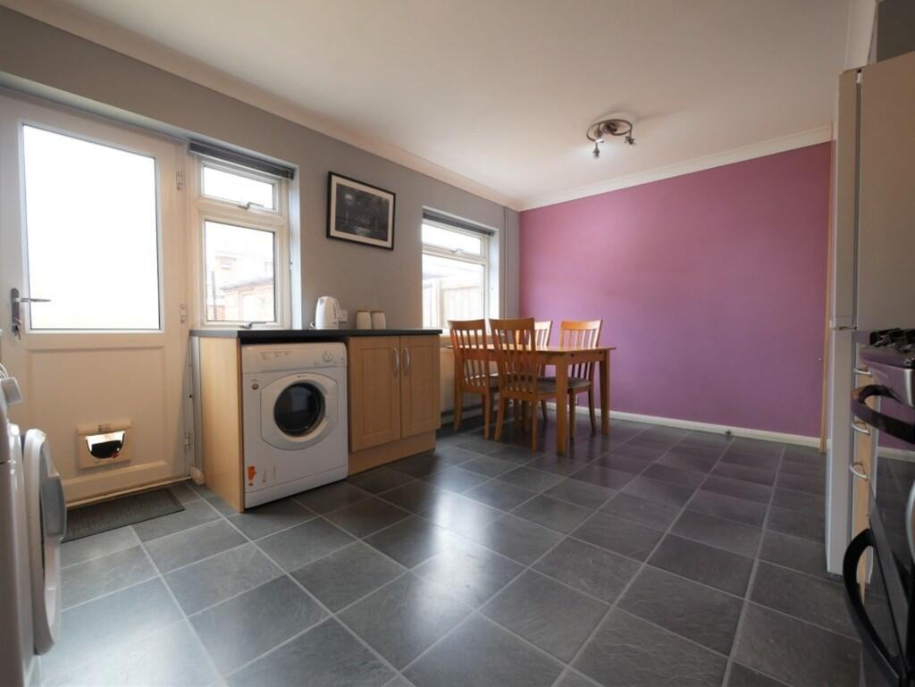 KITCHEN AND DININ...