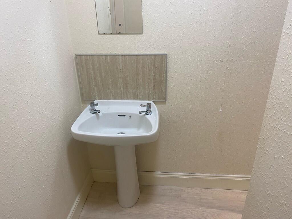 Bathroom (2)