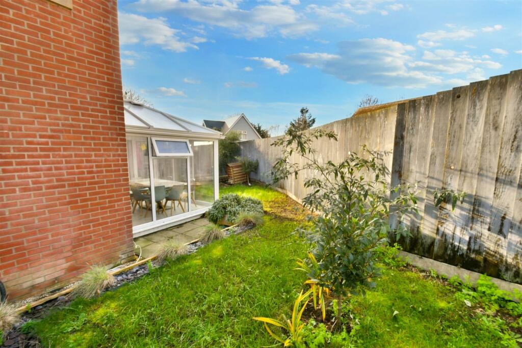 Garden 3.JPG