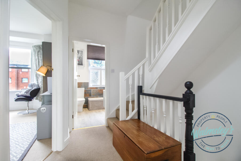 1st floor landing