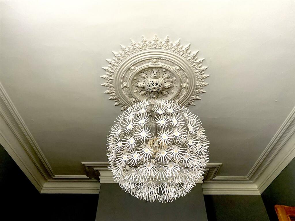 plasterrose.jpg