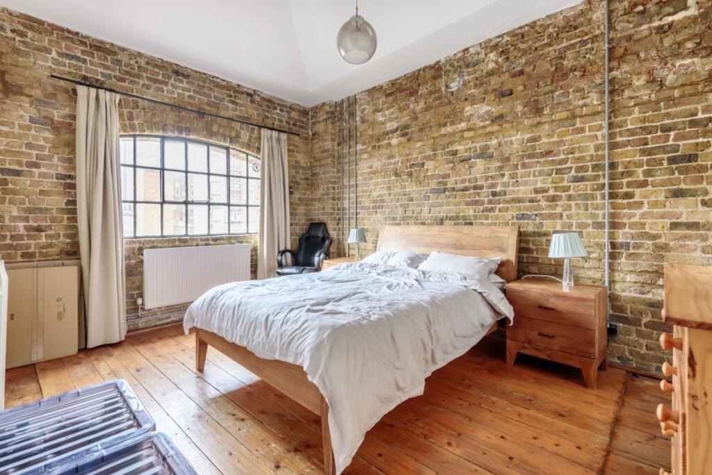 638e1d258500d-l-9265