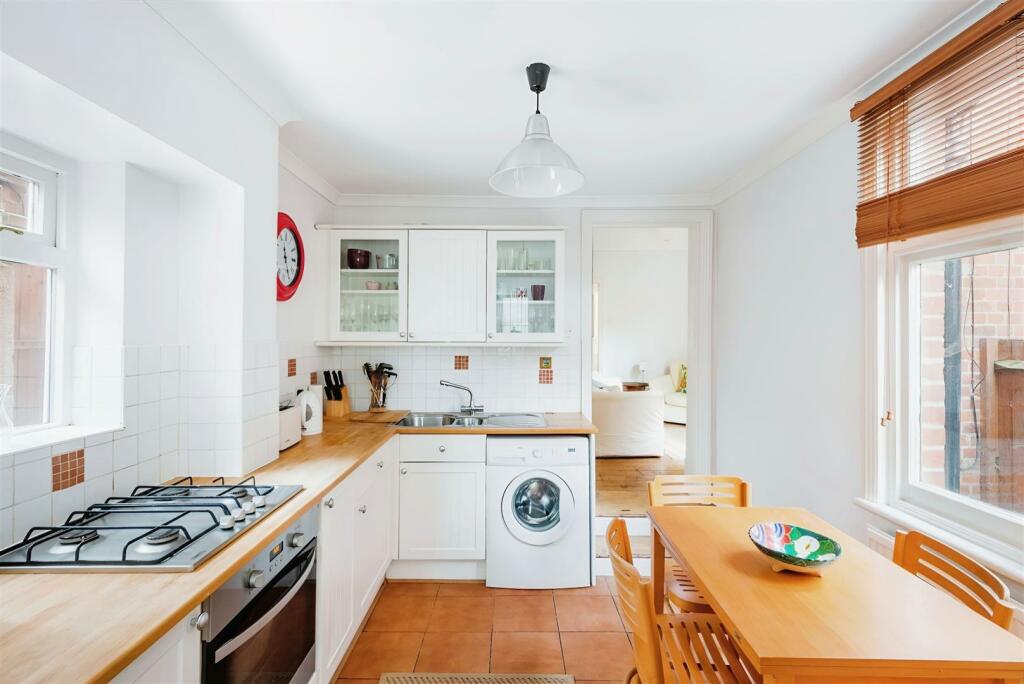 Kitchen/Dining Room