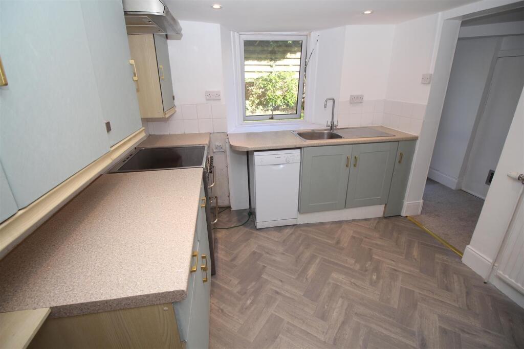 -reBJeacx06z1wY97KS74Q (1).jpg