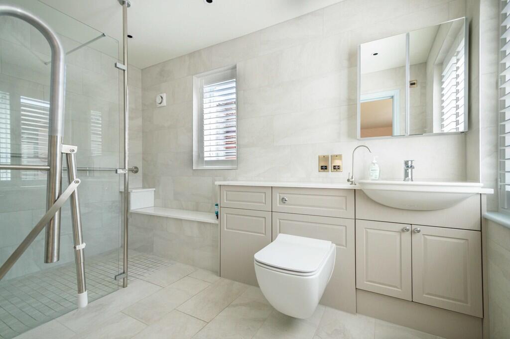 9a Chapel Street-...