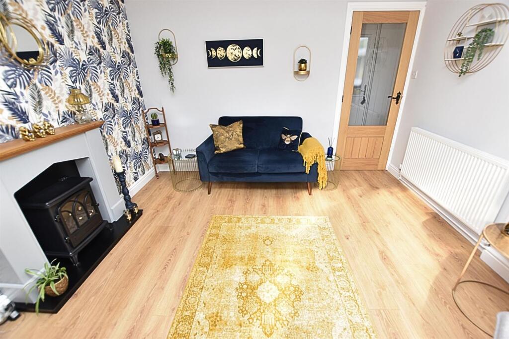 GARDEN ROOM/THIRD BEDROOM