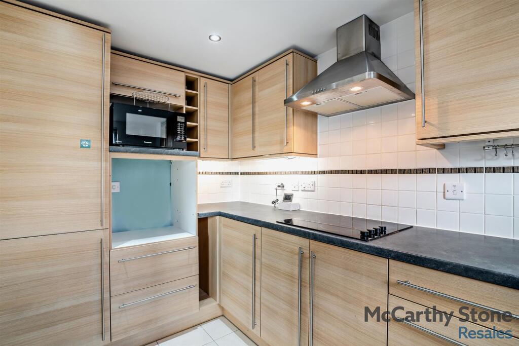 8668338-interior10-800.jpg