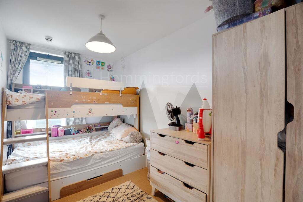 07-e65783569-HMF-JJ-Palmers rd-7 (1)-medium.jpg