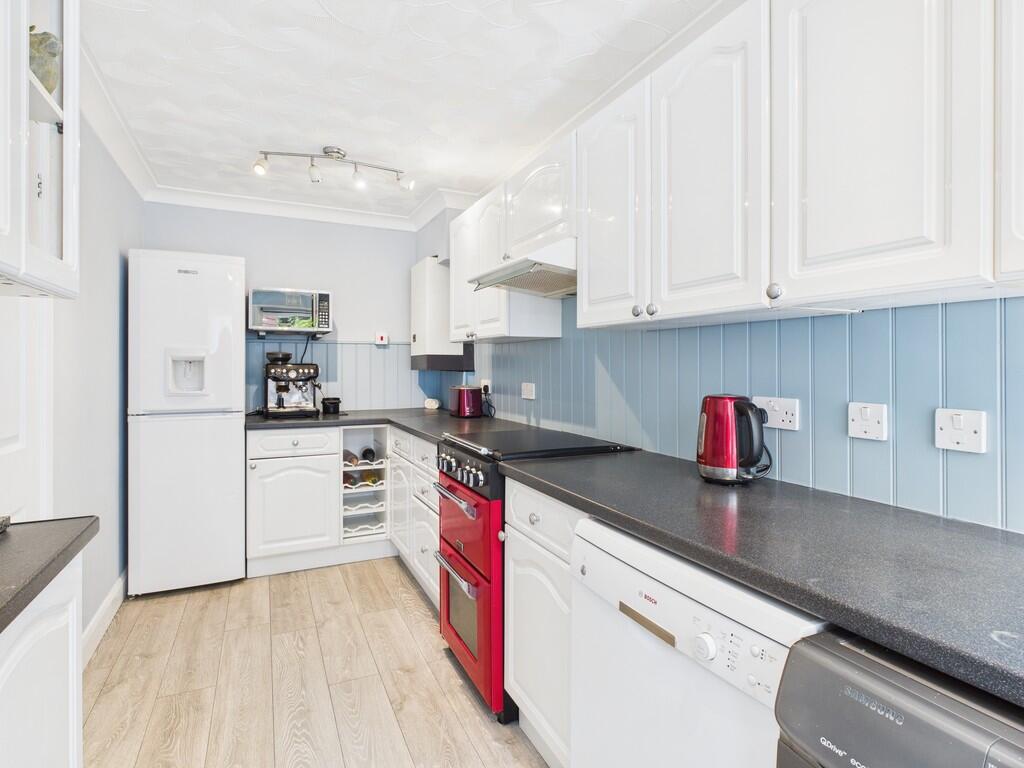 CAM05068G0-PR0056...