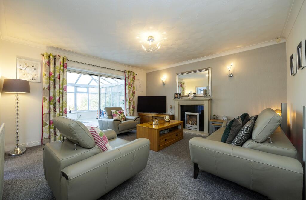 37 Fleming drive-34