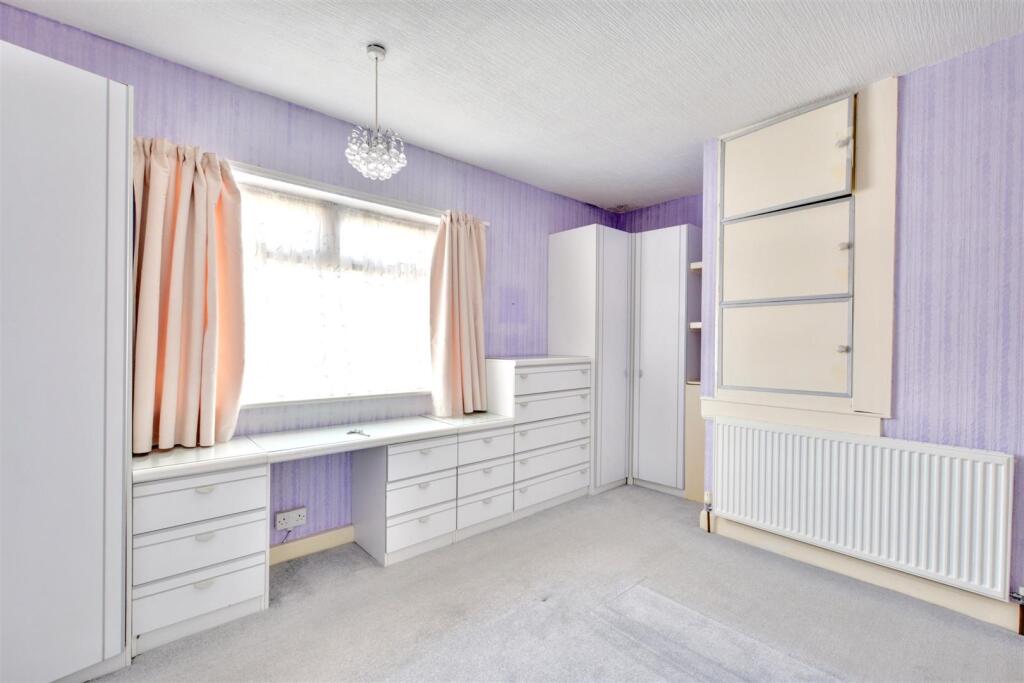 Bedroom 1_3.jpeg