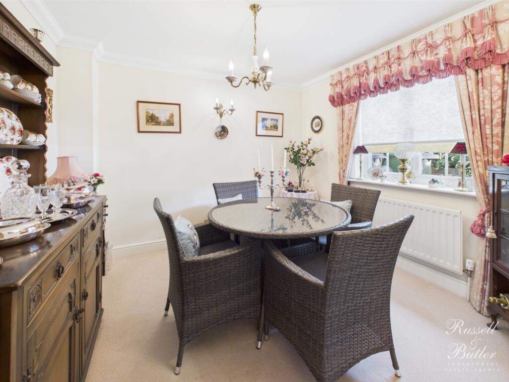 CAM01995G0-PR0298-STILL001