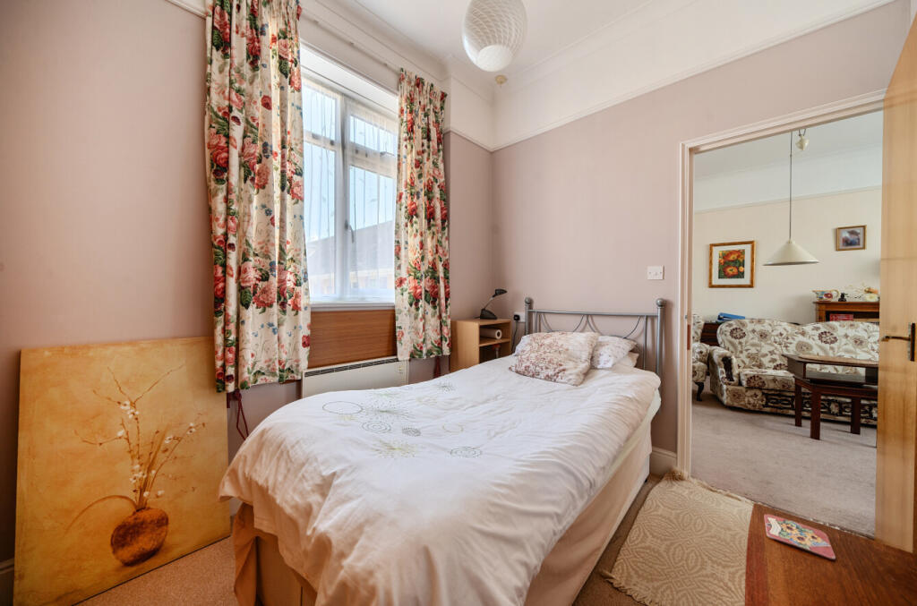 1355421-3-68c81b9...