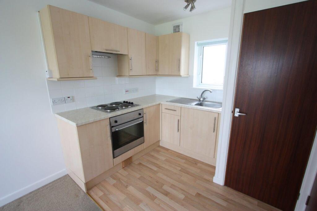 Flat 3, 122 Henver Road Kitchen