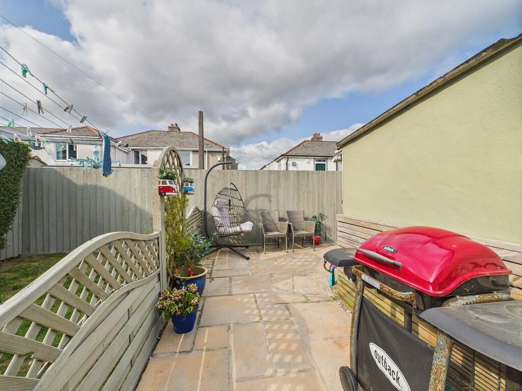 CAM02089G0-PR0546...