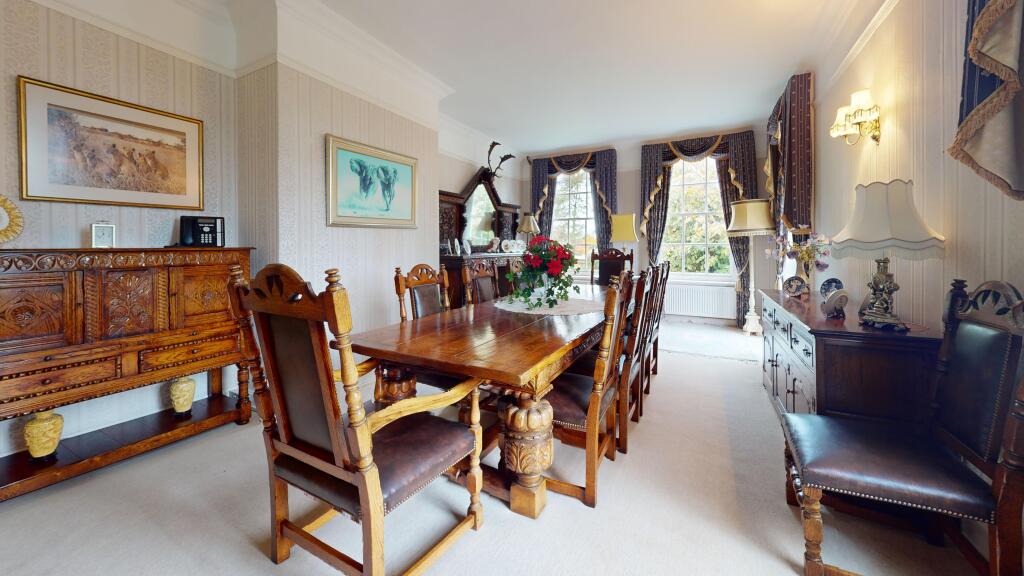 Sowberry Court, Moulsford, Wallingford, Oxfordshire OX10 9JG