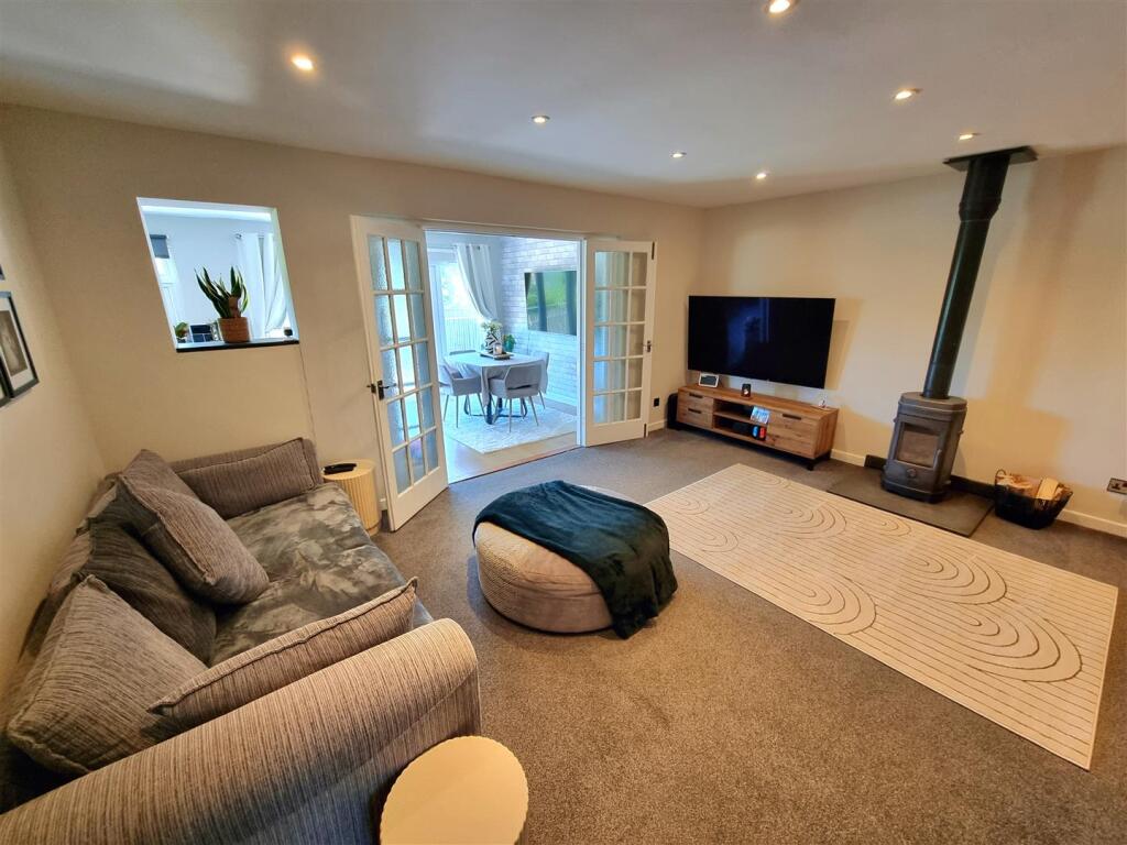 Sitting Room.jpg